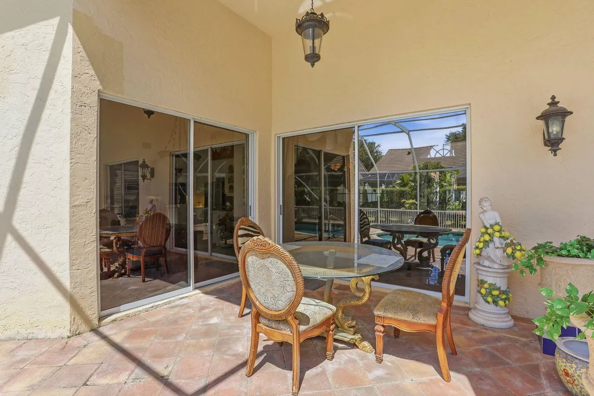  Residence photo 28
