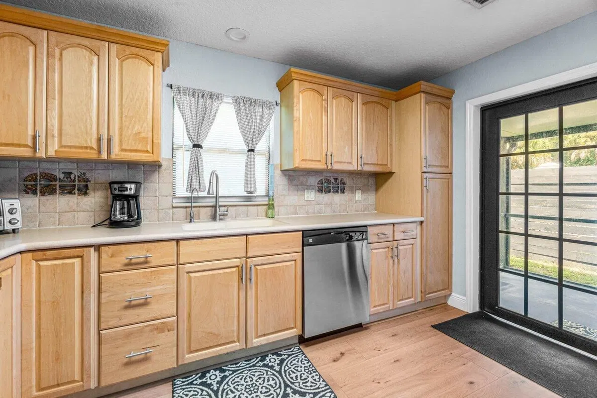 Residence photo 16