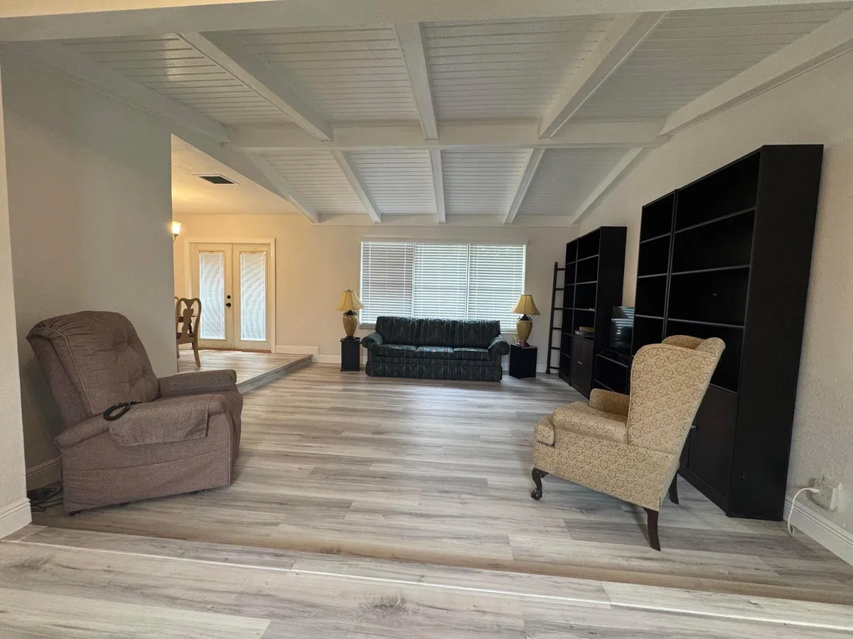 Residence photo 10