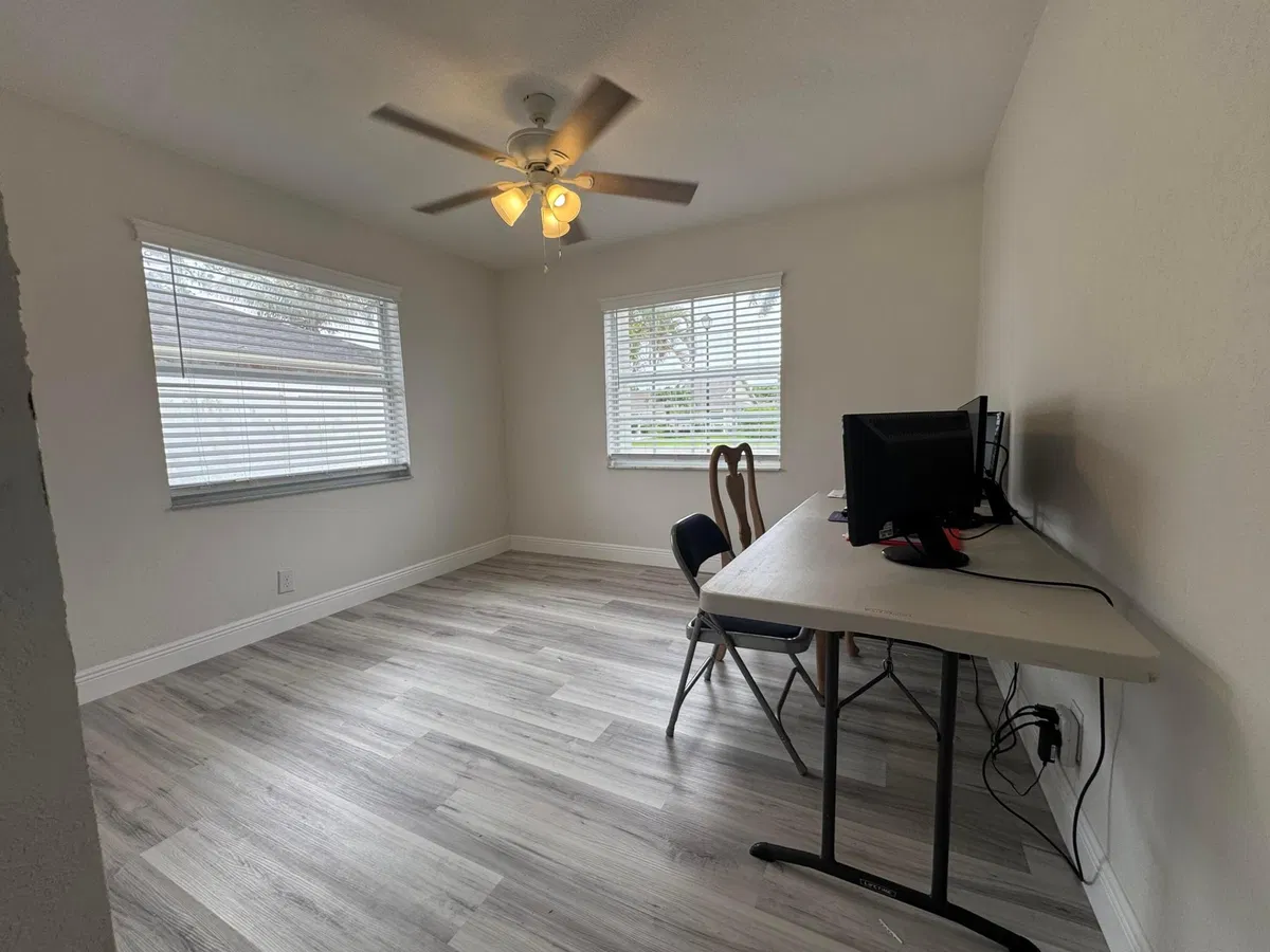 Residence photo 22