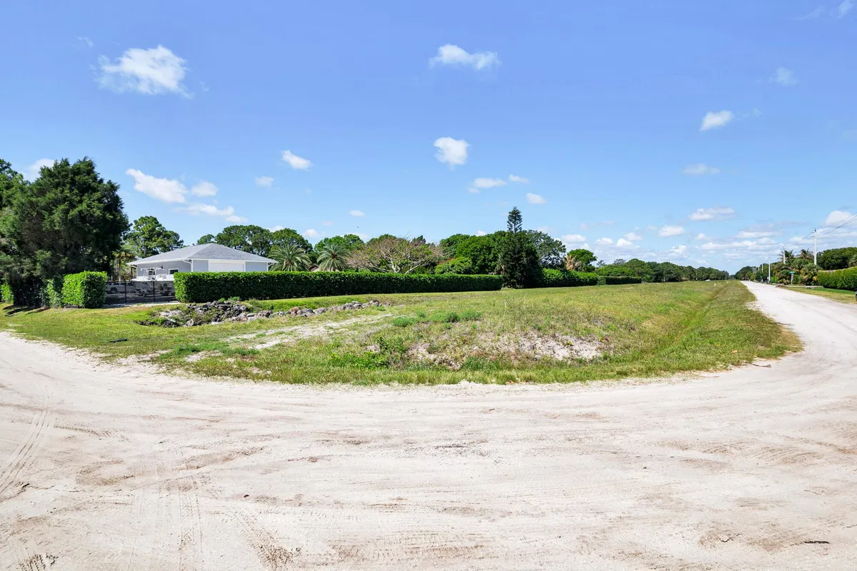  Residence photo 19