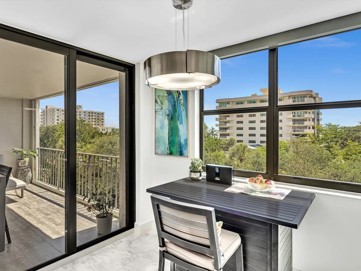Unit 502 photo 25