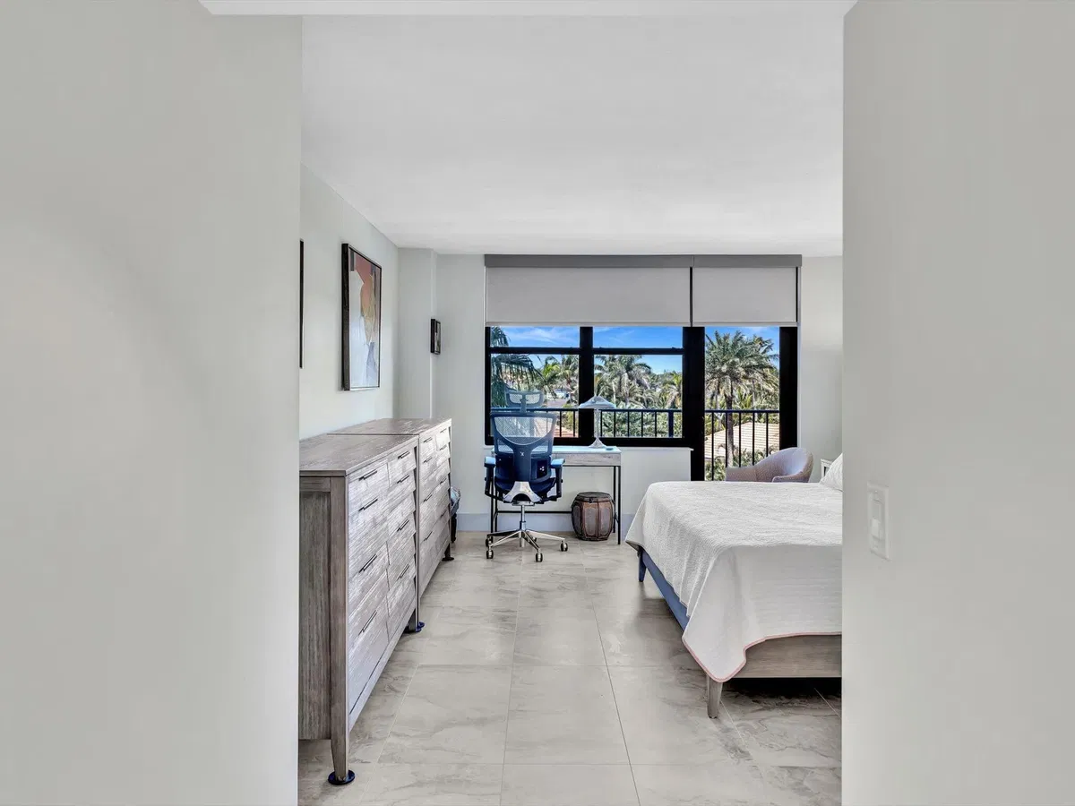 Unit 502 photo 37