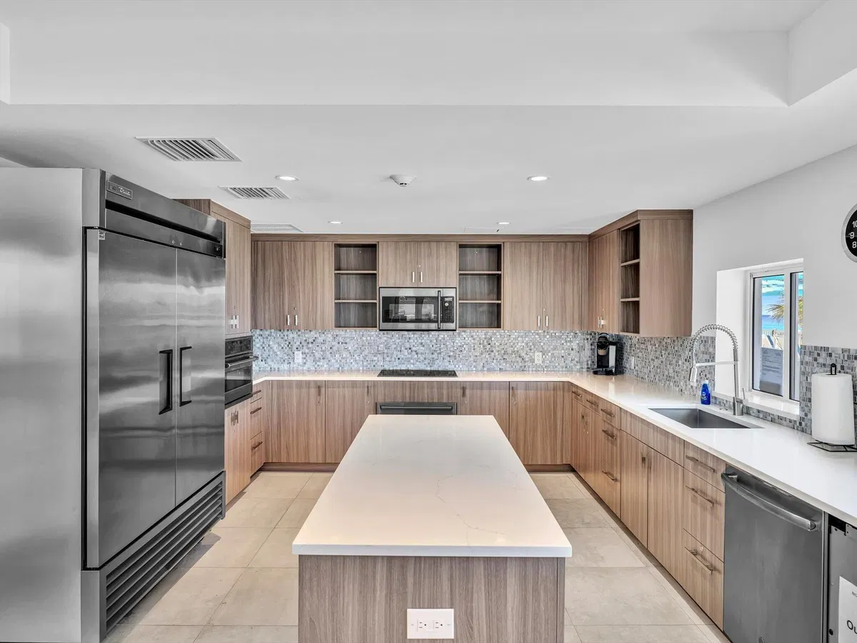 Unit 502 photo 79