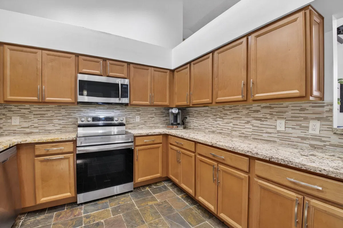 Residence photo 19