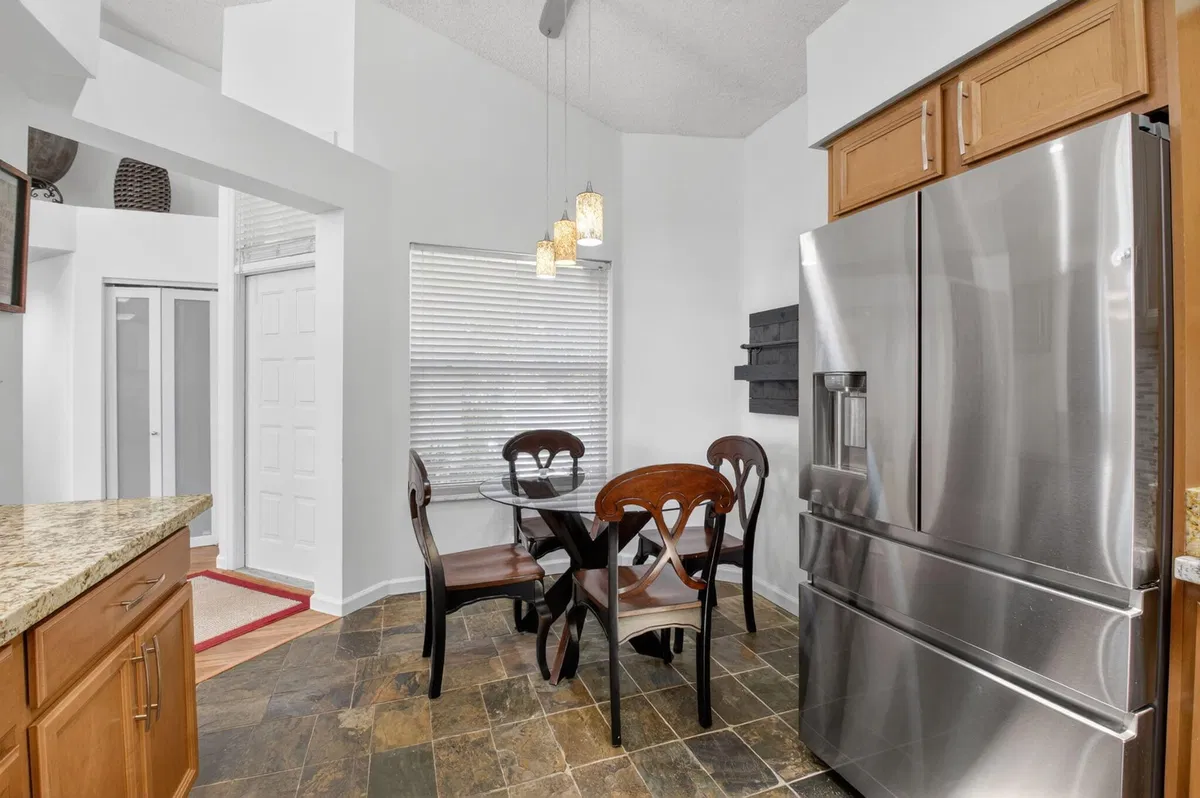 Residence photo 22