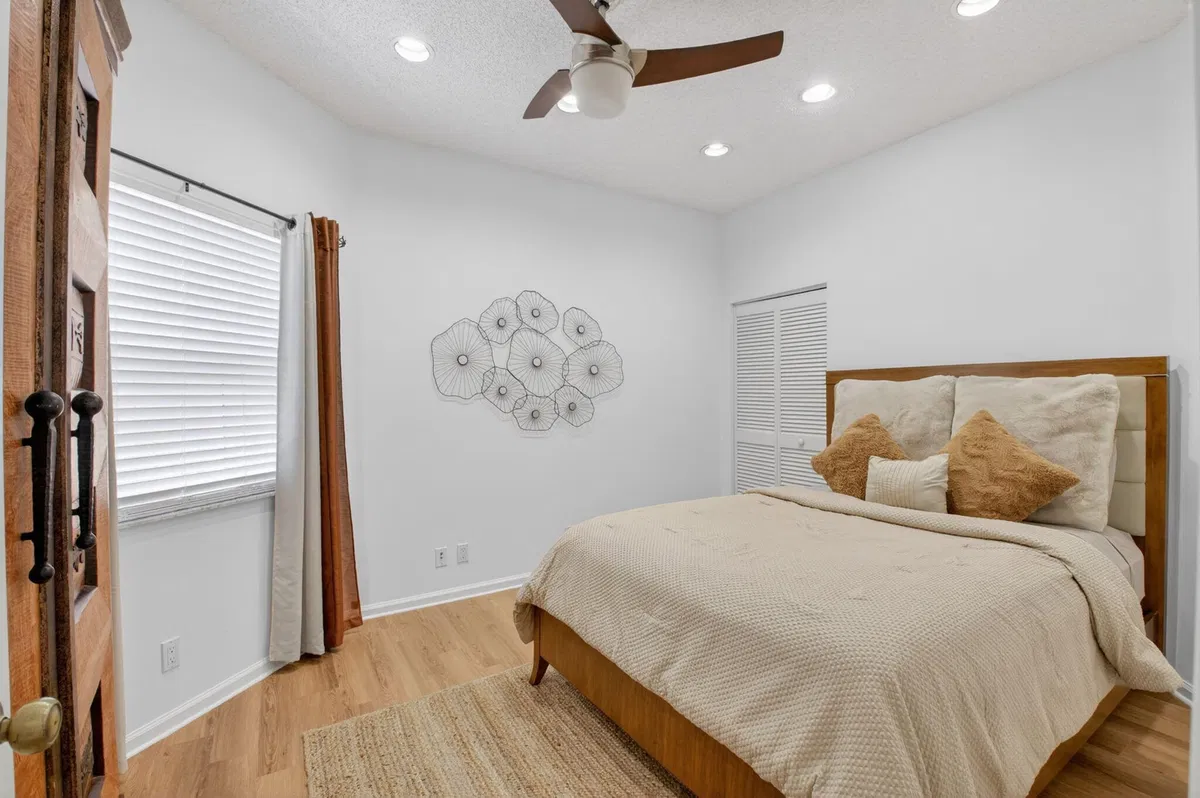 Residence photo 28