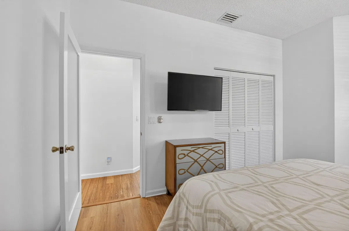 Residence photo 31