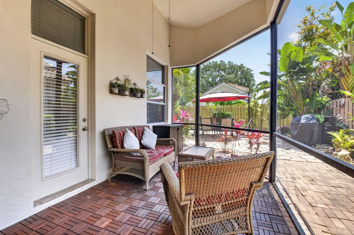 Residence photo 34