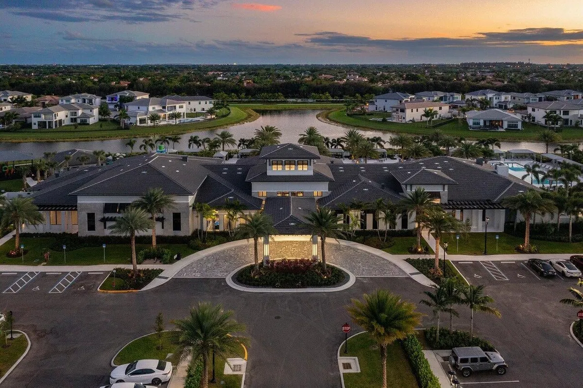 Boca Bridges Residence photo 94