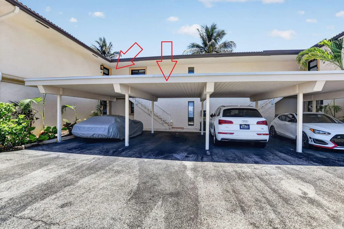 Unit B photo 31
