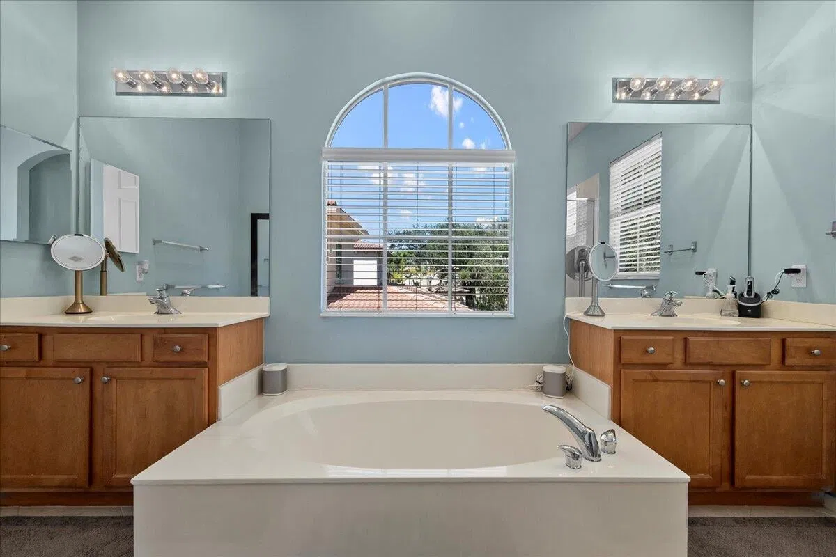 Evergrene Palm Beach Gardens Residence photo 19