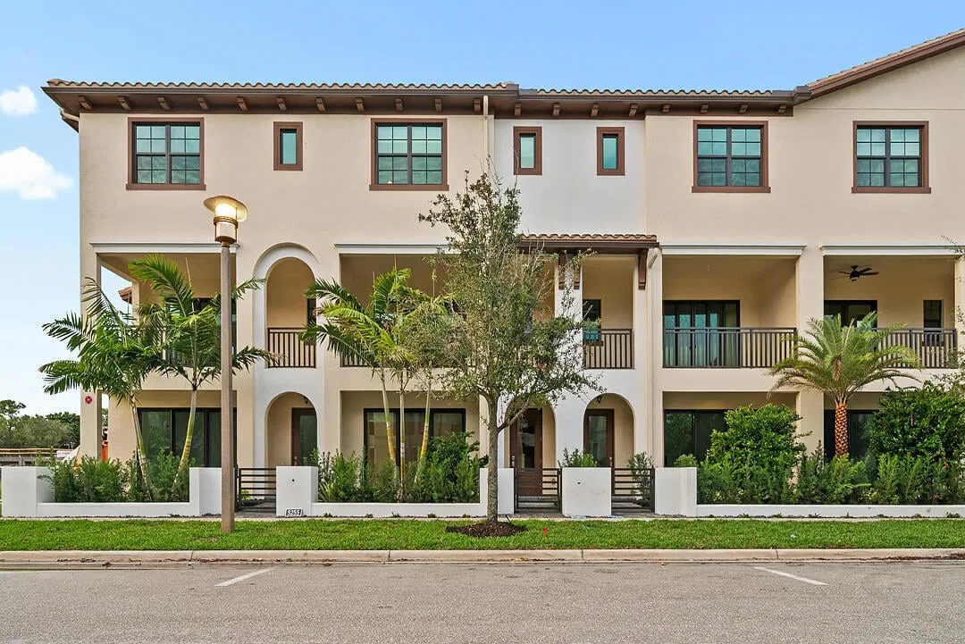 Alton Homes Palm Beach Gardens Residence