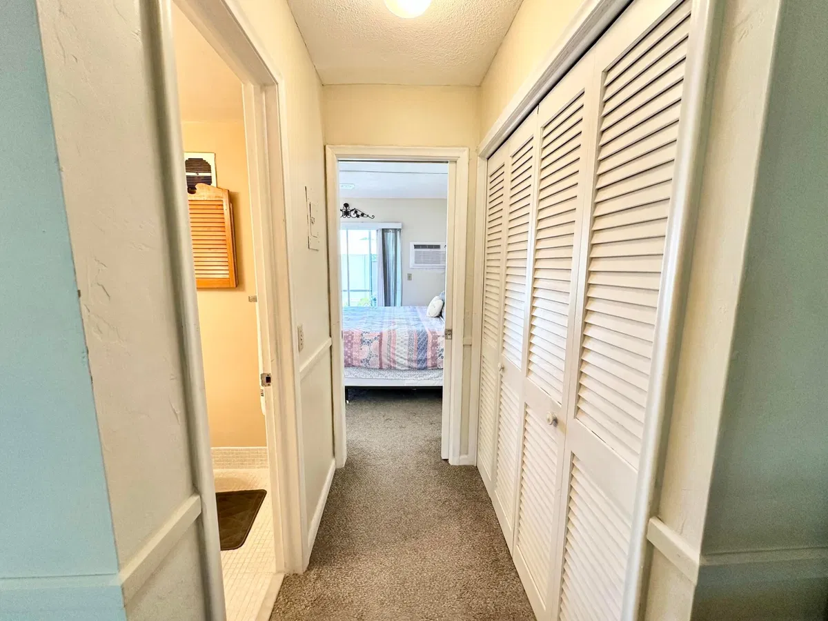 Unit 203 photo 19
