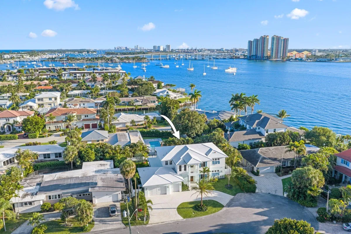 Palm Beach Isles Residence photo 55