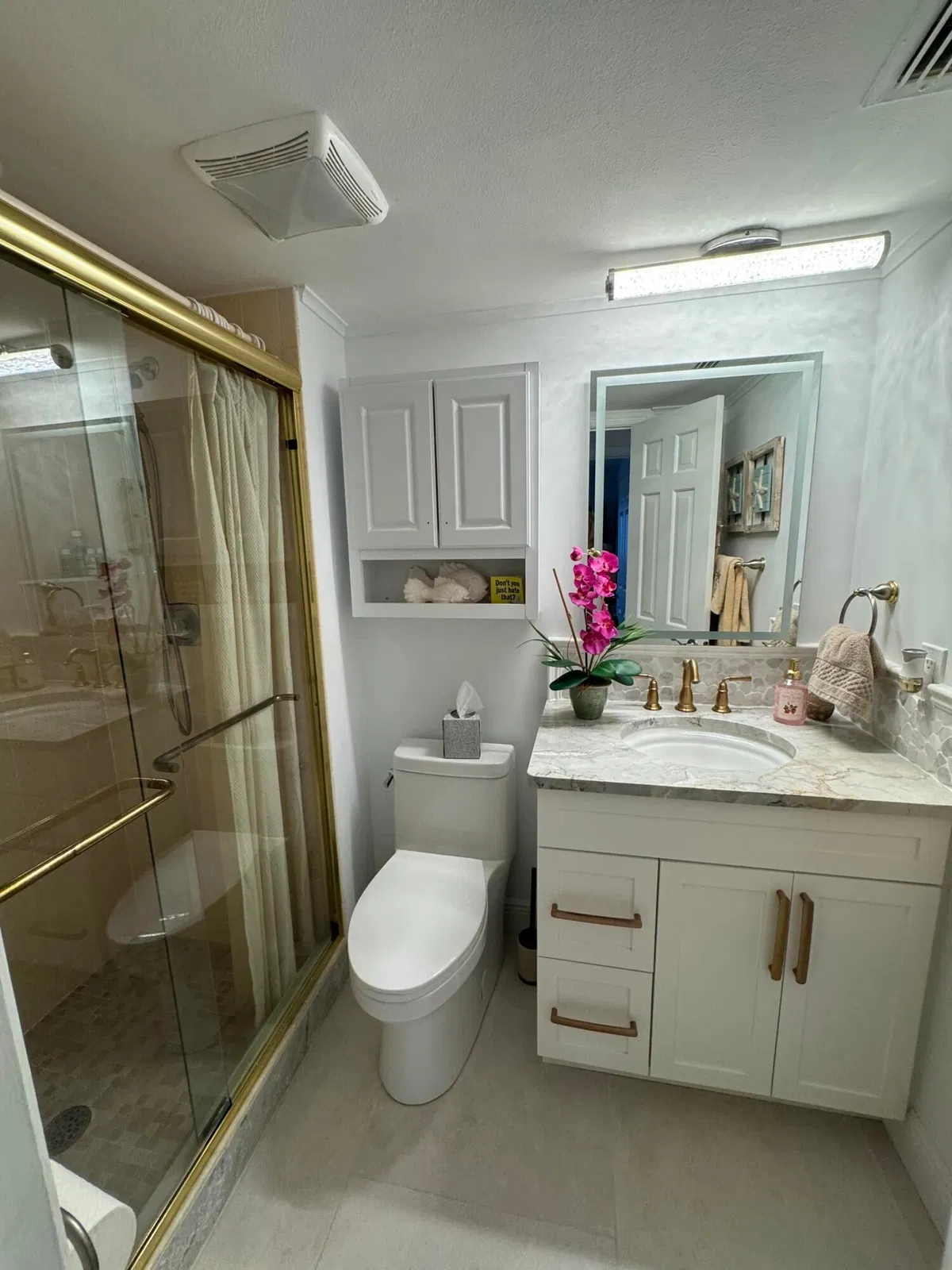 Unit 404 photo 22