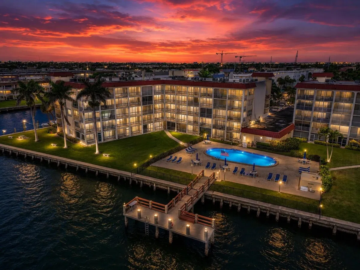 Paradise Harbour North Palm Beach Unit 307