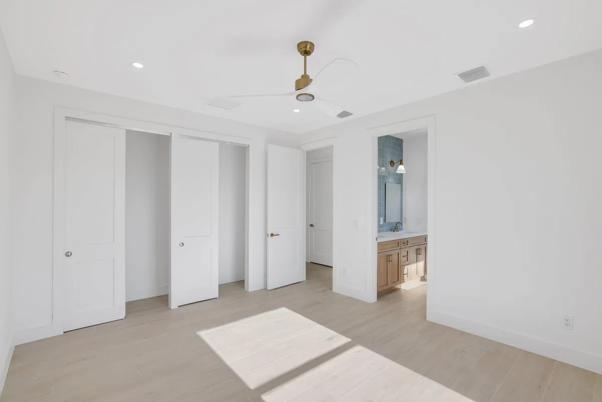 Palm Beach Shores Residence photo 34