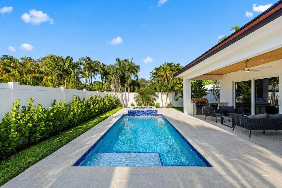 Palm Beach Shores Residence photo 37