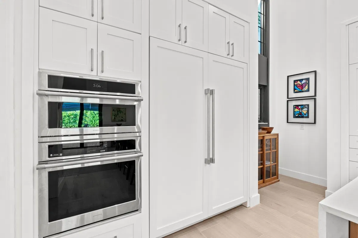 Windsor Way Residence photo 13