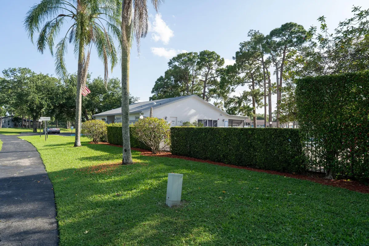 Residence photo 46