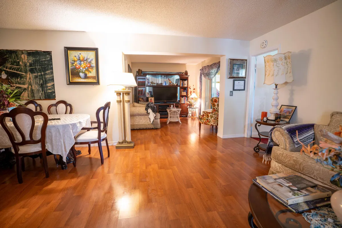 Residence photo 67