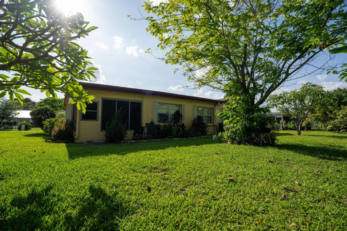 Residence photo 79