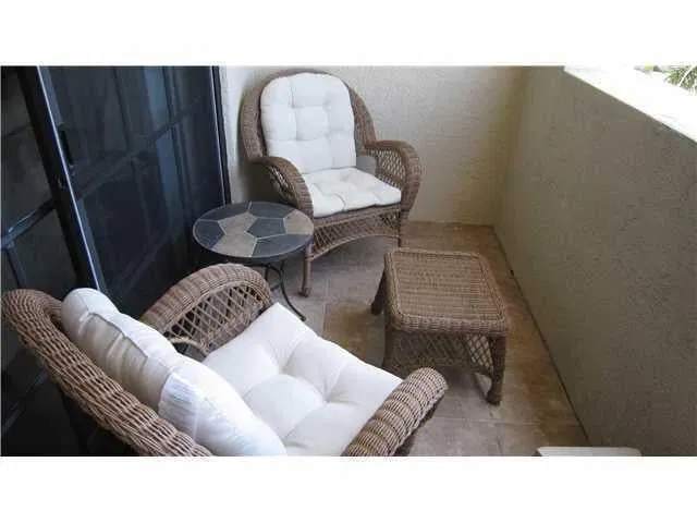 233 S Federal Boca Unit 321 photo 10
