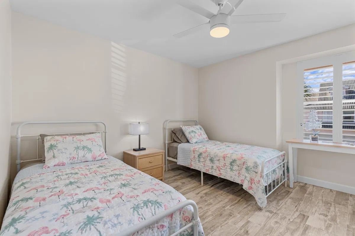 Residence photo 22