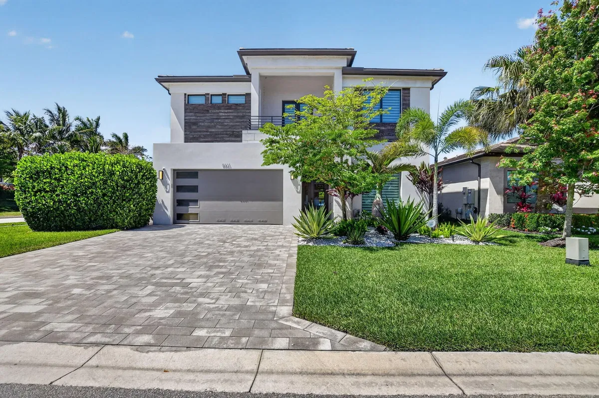 Boca Bridges Residence
