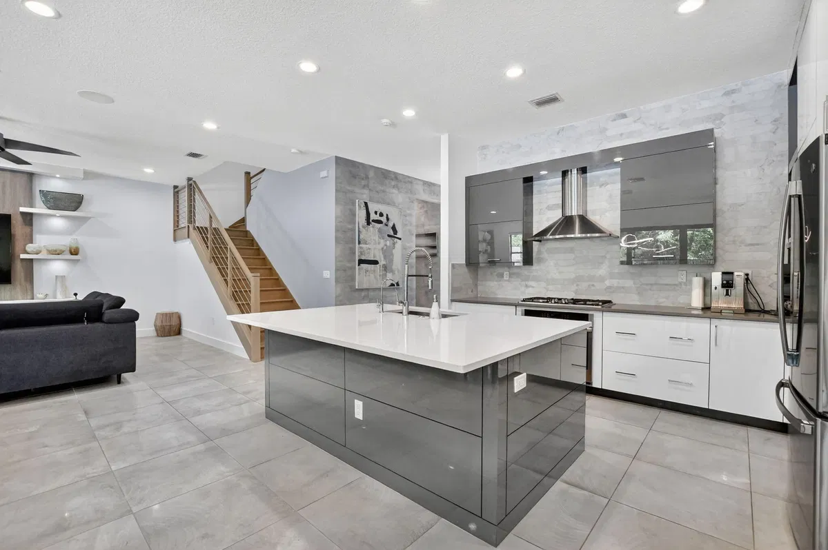 Boca Bridges Residence photo 7