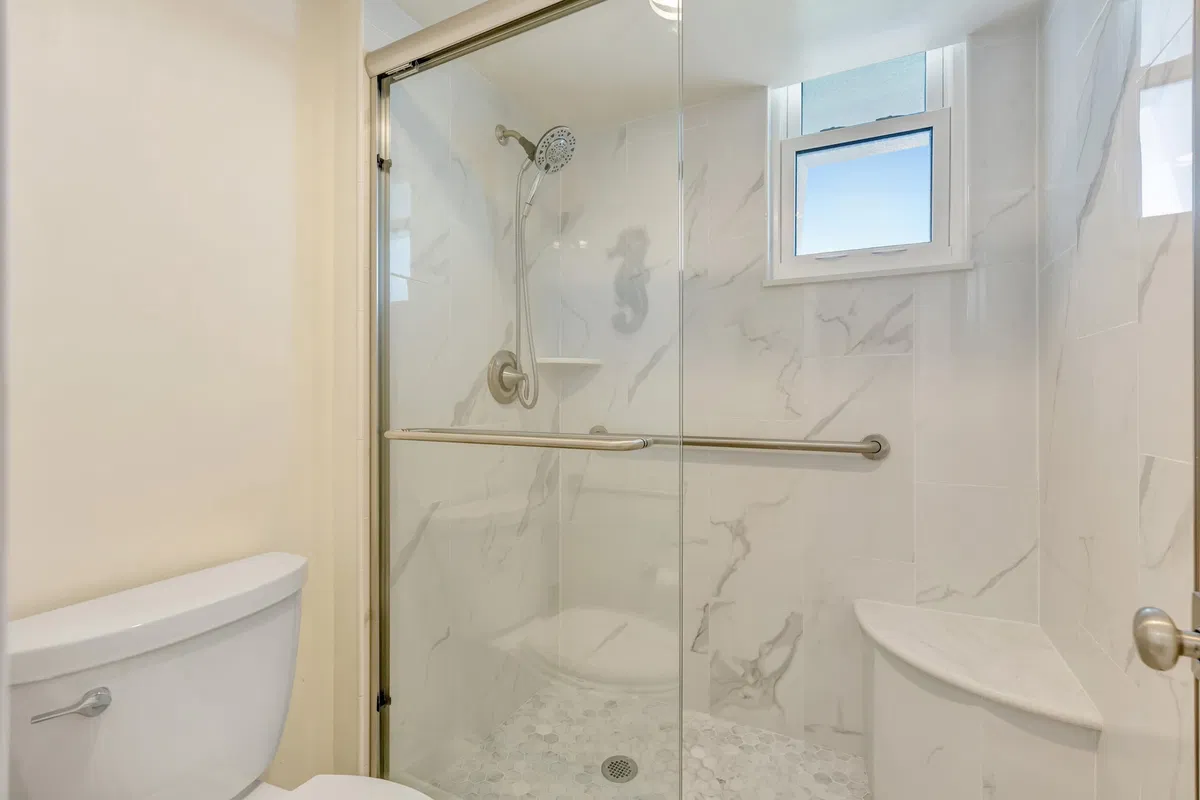  Unit 608b photo 37