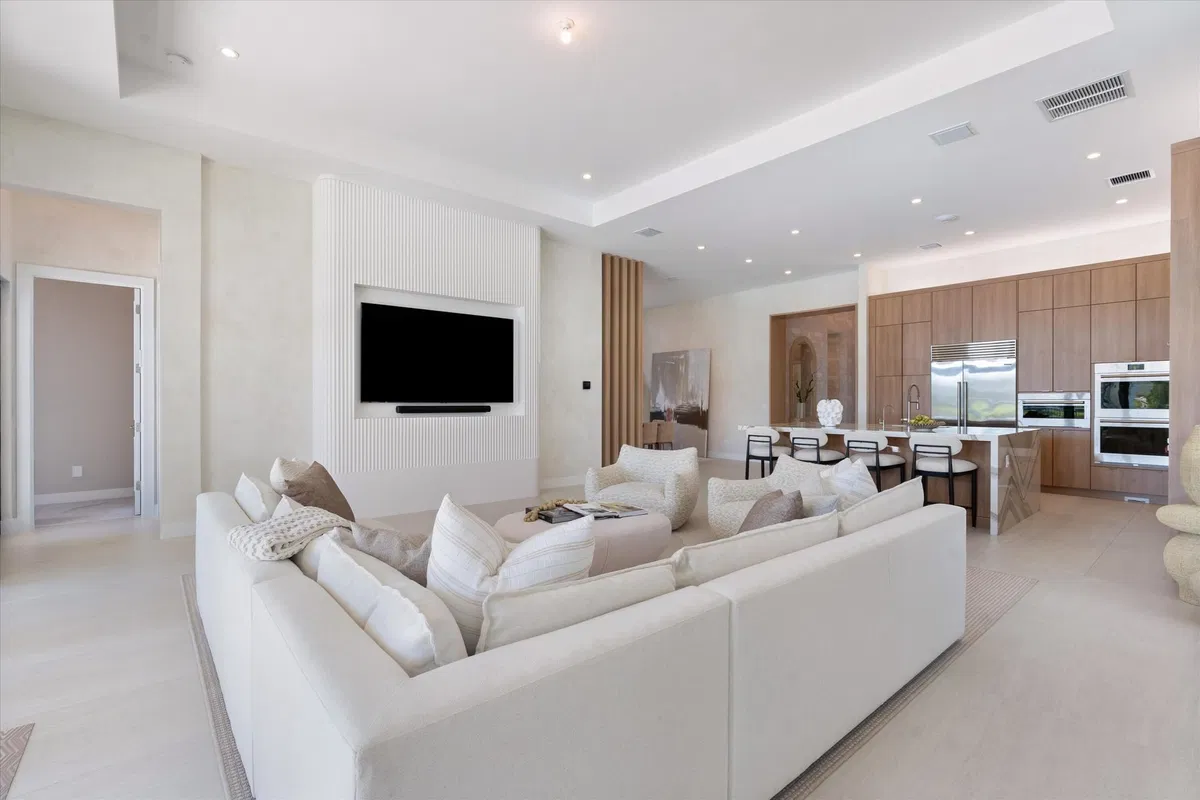 Boca Bridges Residence photo 10