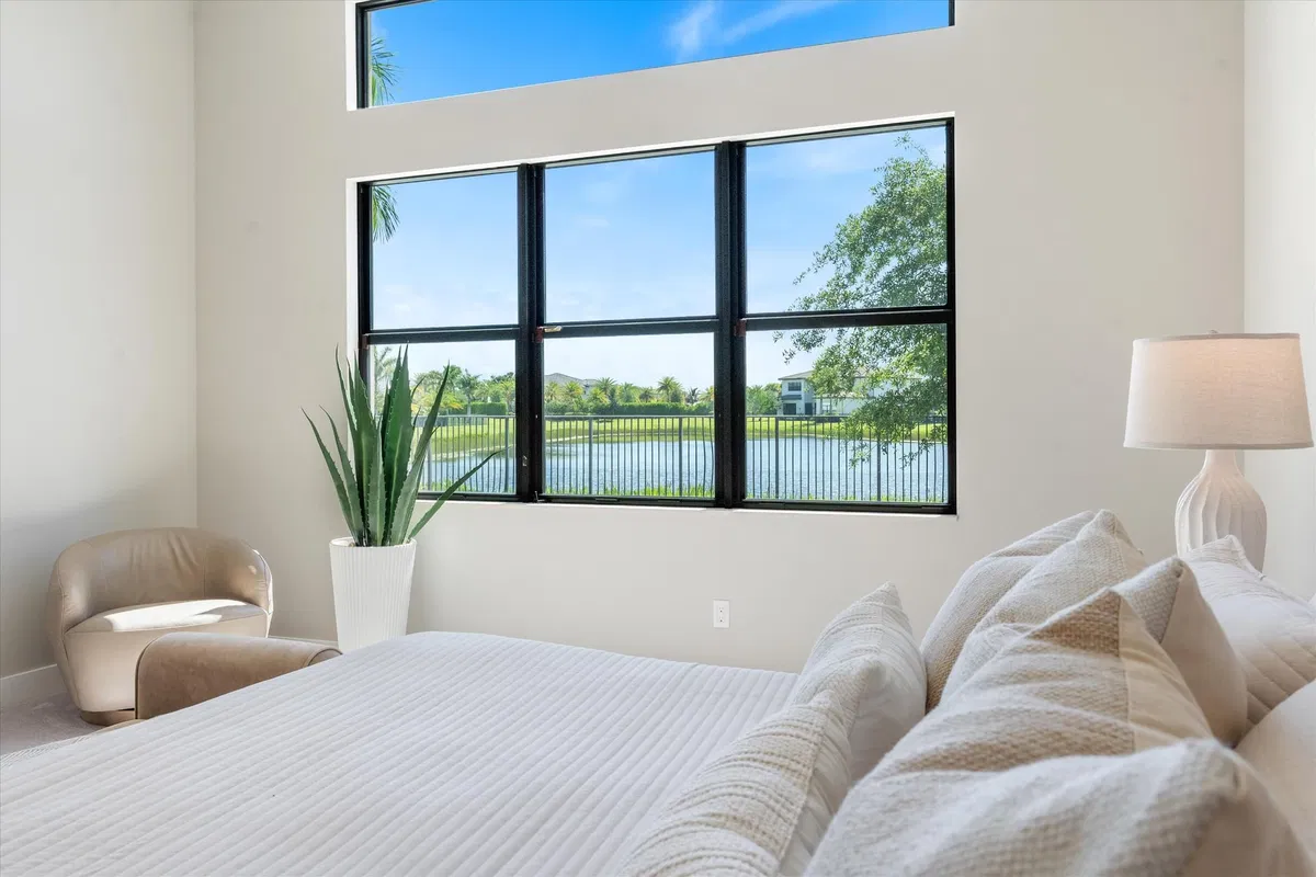Boca Bridges Residence photo 25