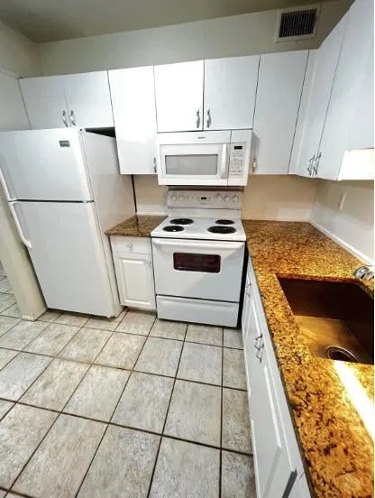 Unit 302 photo 4