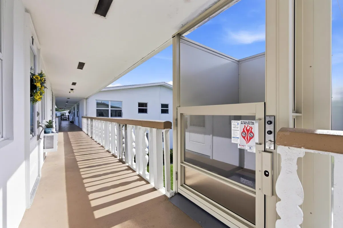  Unit C photo 19
