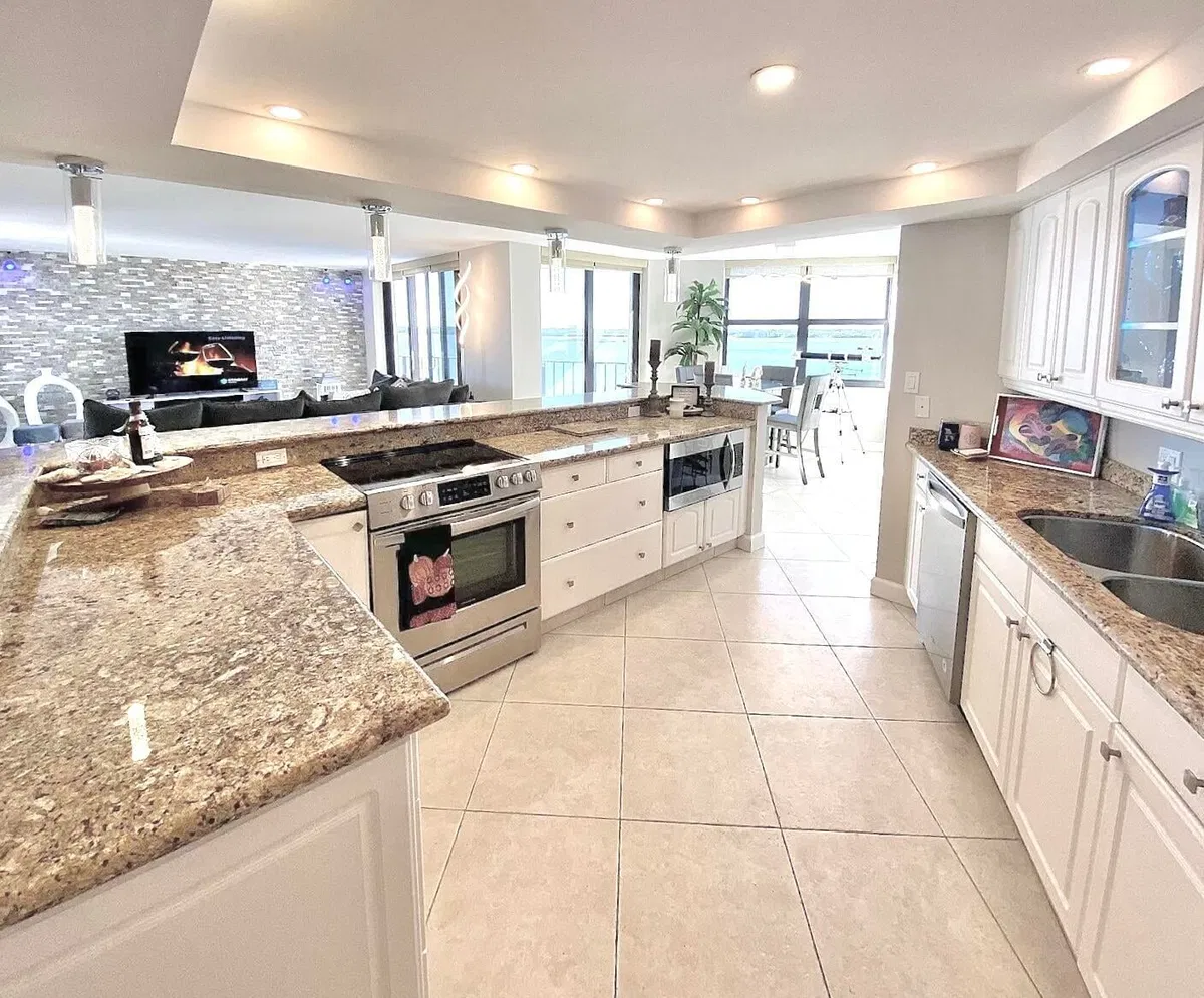 Harbour Point Singer Island Unit 906