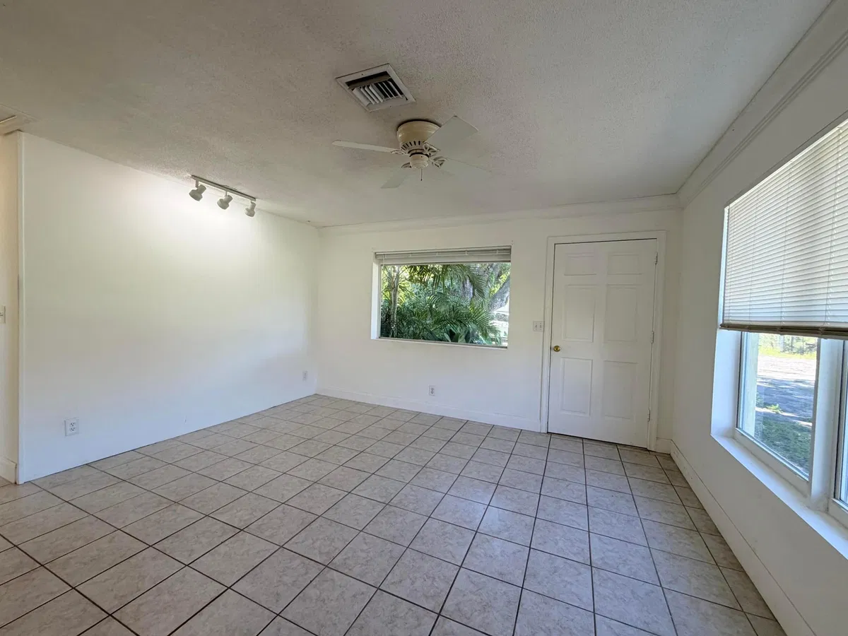 Residence photo 13