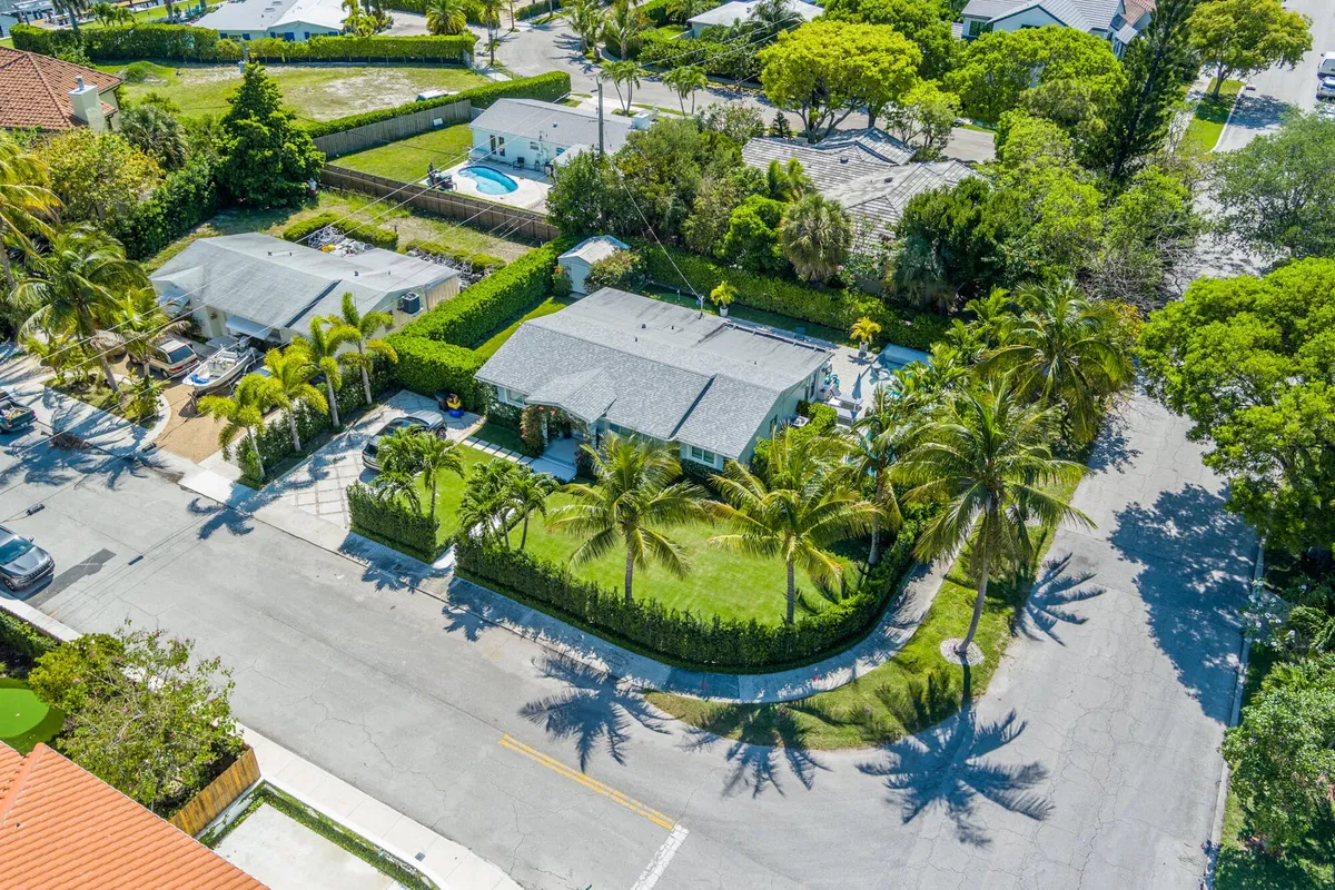 SoSo West Palm Beach Residence photo 7