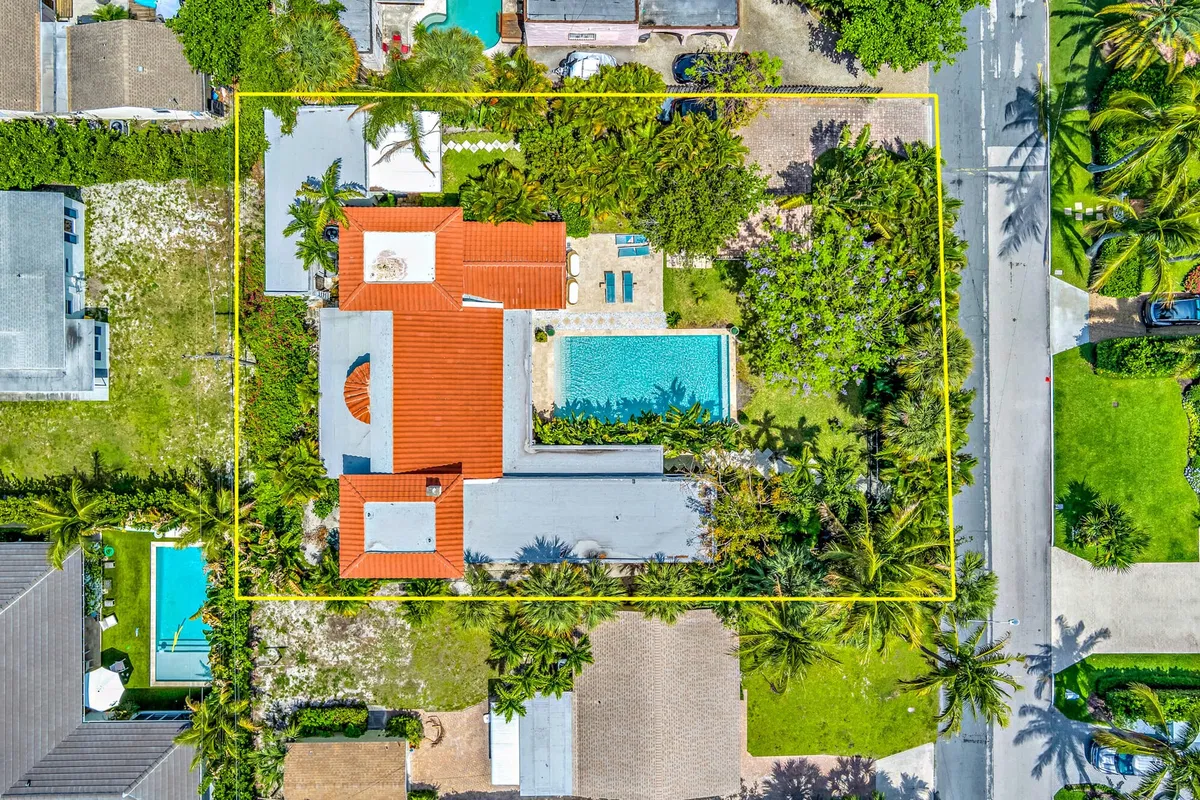 SoSo West Palm Beach Residence photo 31