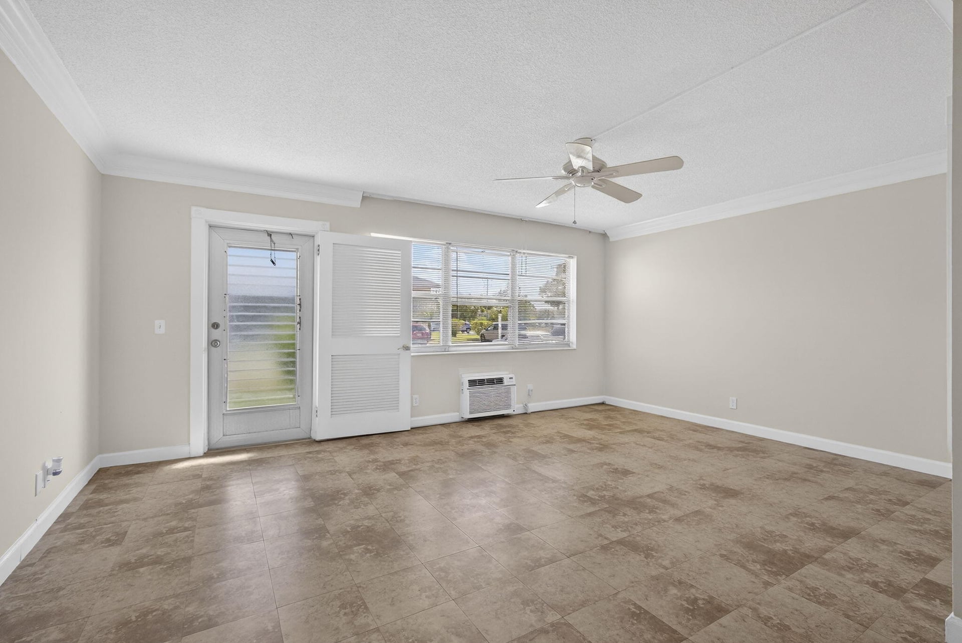 Residence photo 4