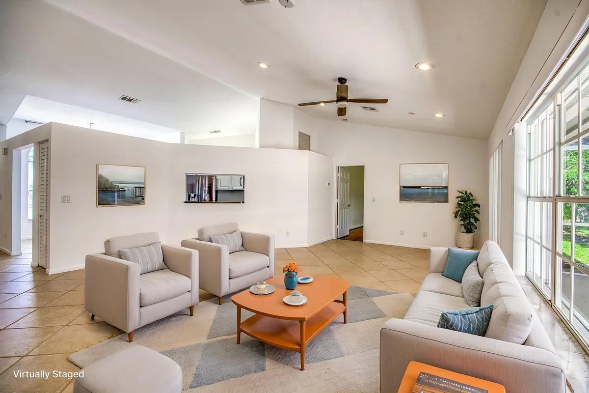 Residence photo 10