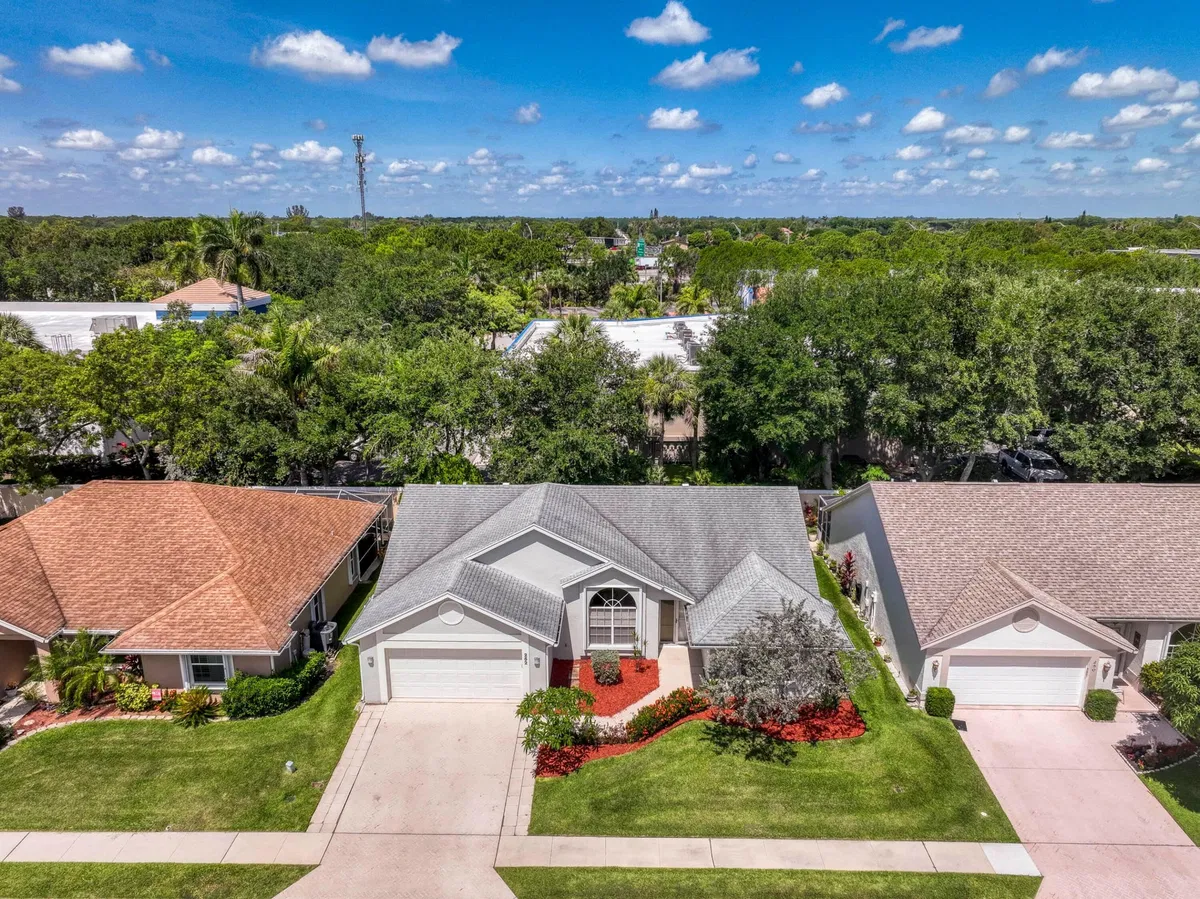 Residence photo 52