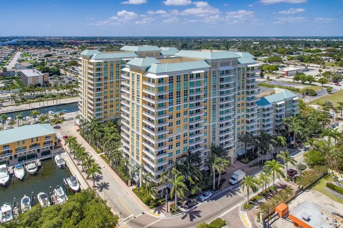 Boynton Beach Club Unit 202 photo 13