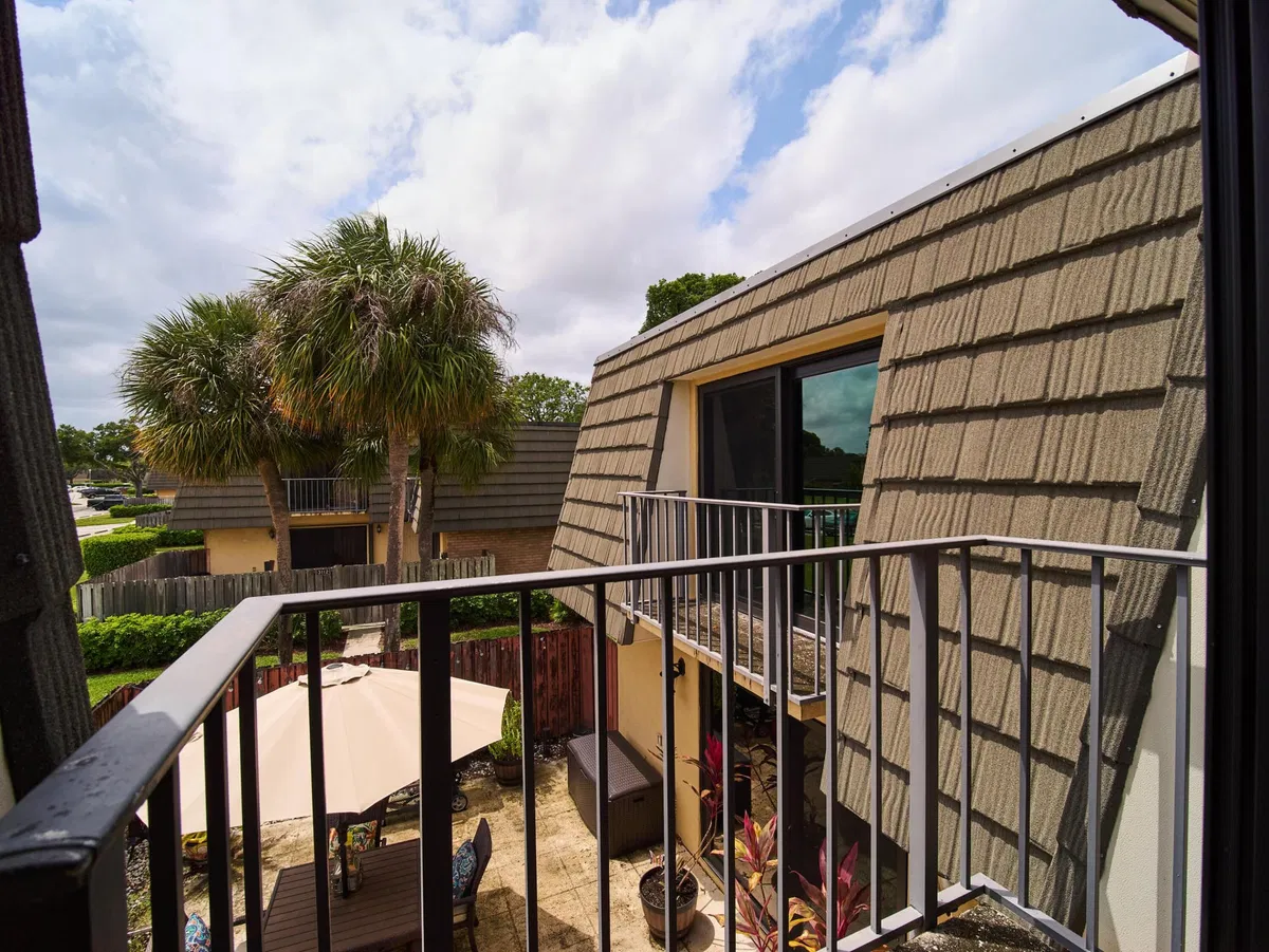 Residence photo 19