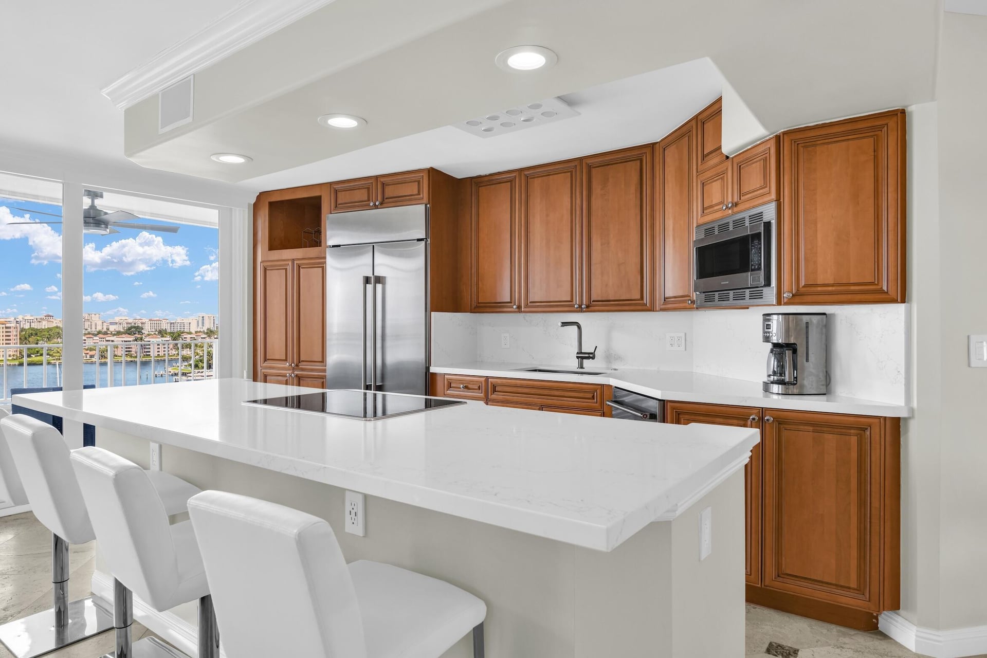 500 S Ocean Boca Unit 1009 photo 7