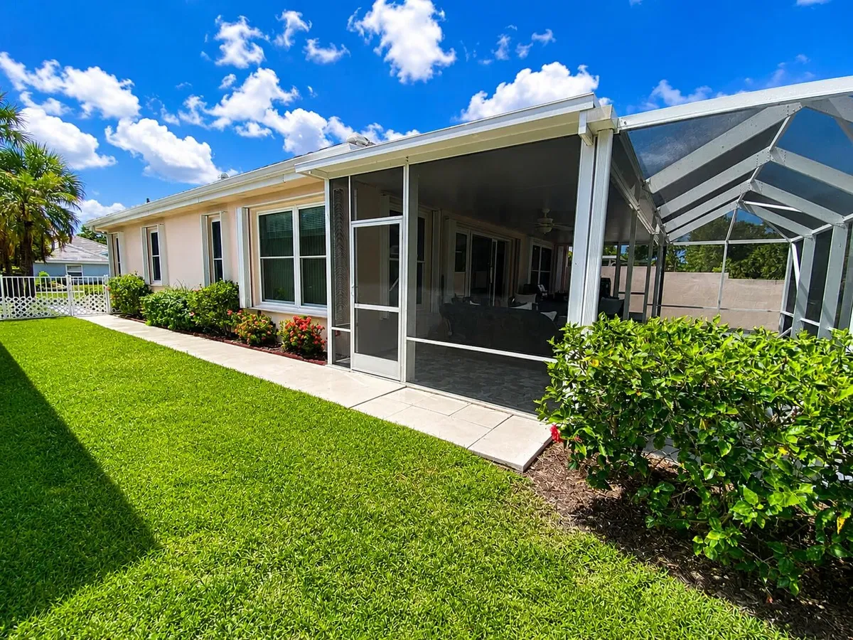 Residence photo 4