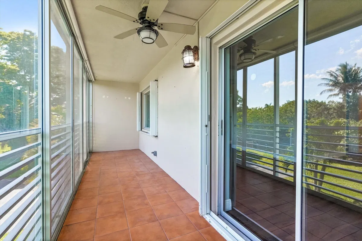 Unit 212 photo 34
