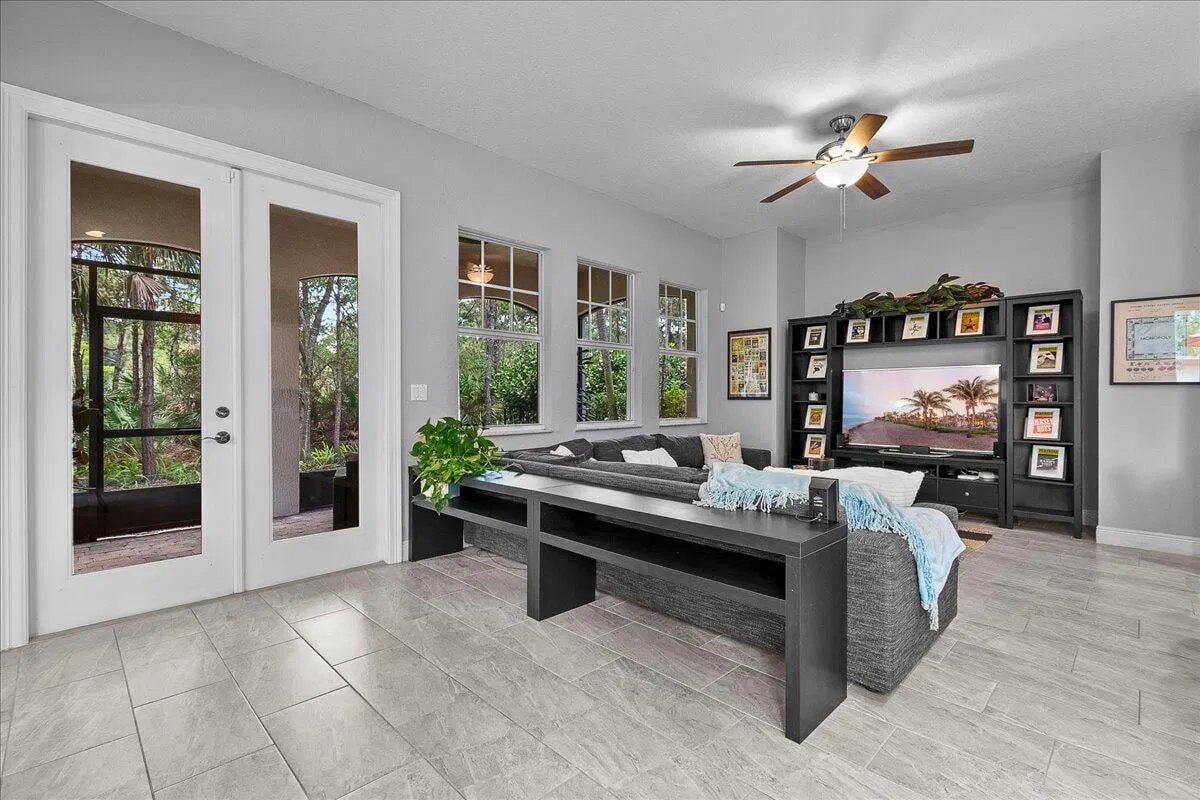 Evergrene Palm Beach Gardens Residence photo 13