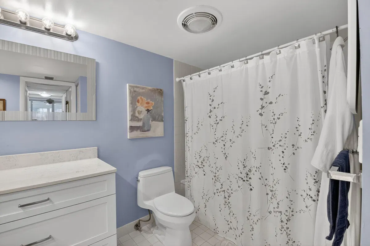 Unit 4205 photo 34